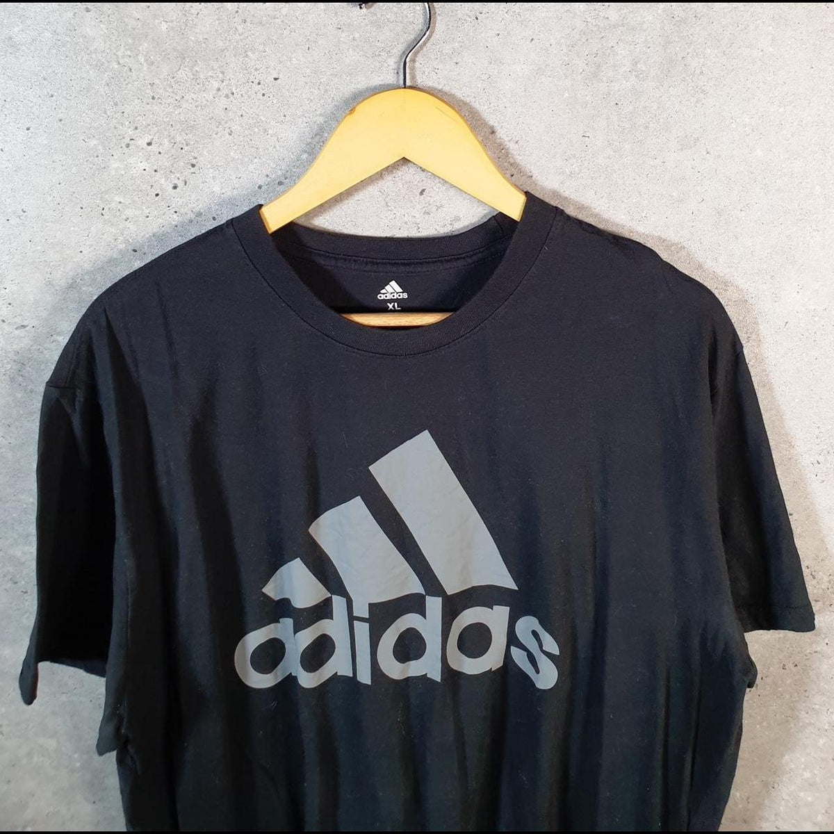 Vintage Adidas Golf Spellout T Shirt Shirt Men’s XL Black Three Stripes Logo Athletic C9850