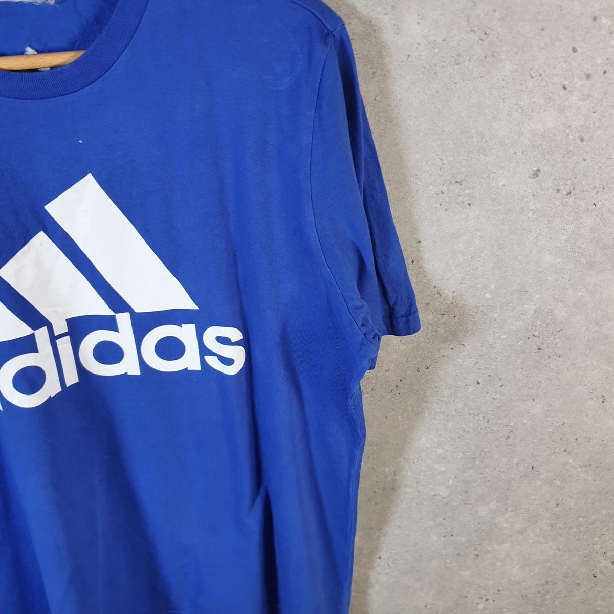 Vintage Adidas Spellout T Shirt Men’s Medium Blue Three Stripes Athletic