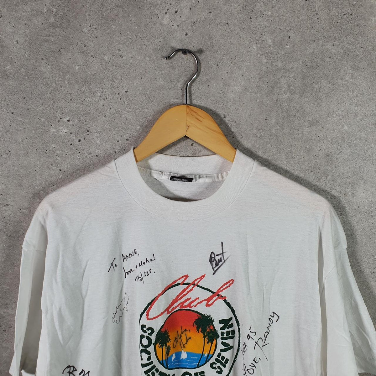 Vintage Fruit of the Loom Best Society Seven Hawaii Single Stitch T Shirt Men’s XL White Big Fish Vintage