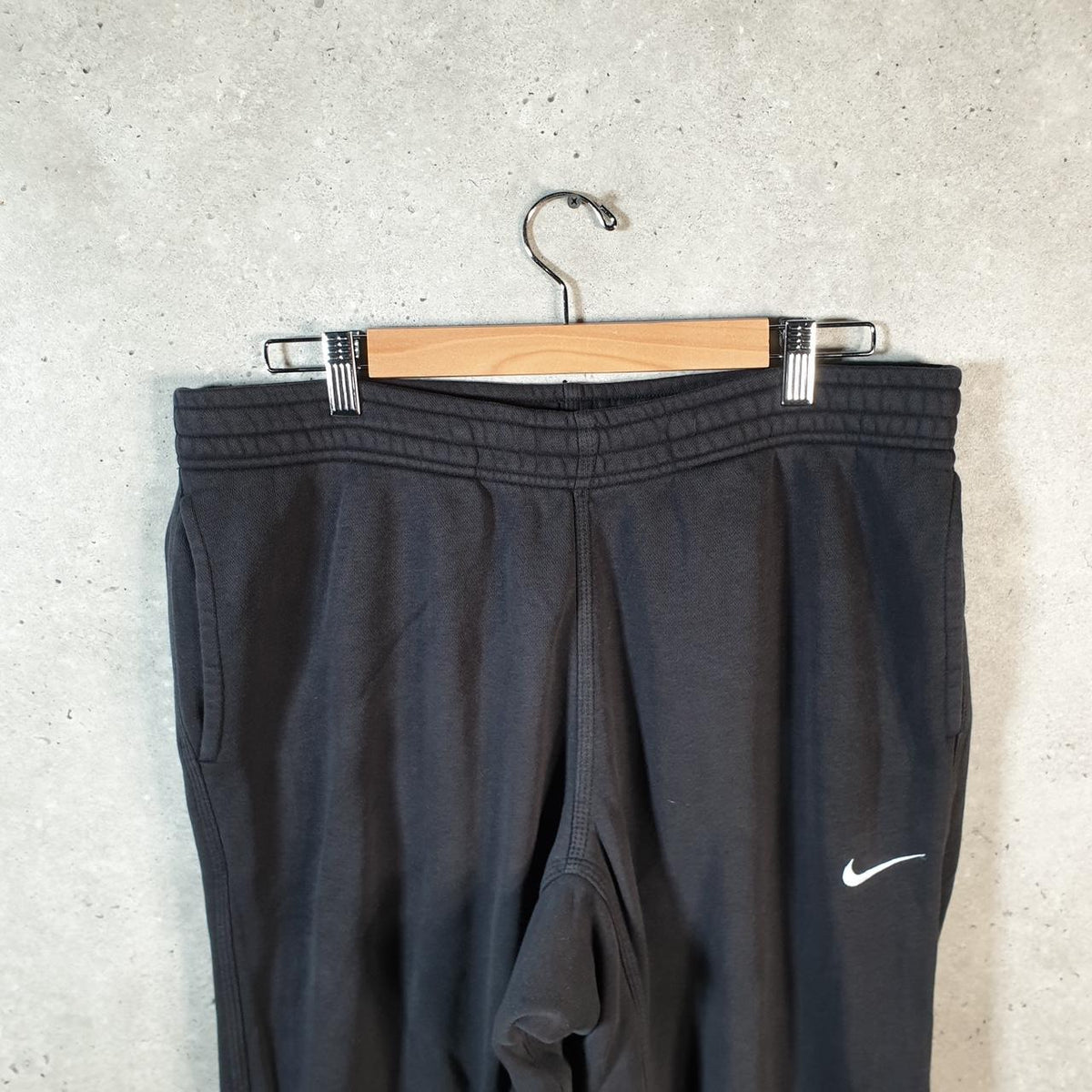 Vintage Nike Sweatpant Joggers Mens XL Black Embroidered Swoosh Sports Tracksuit - Big Fish Vintage
