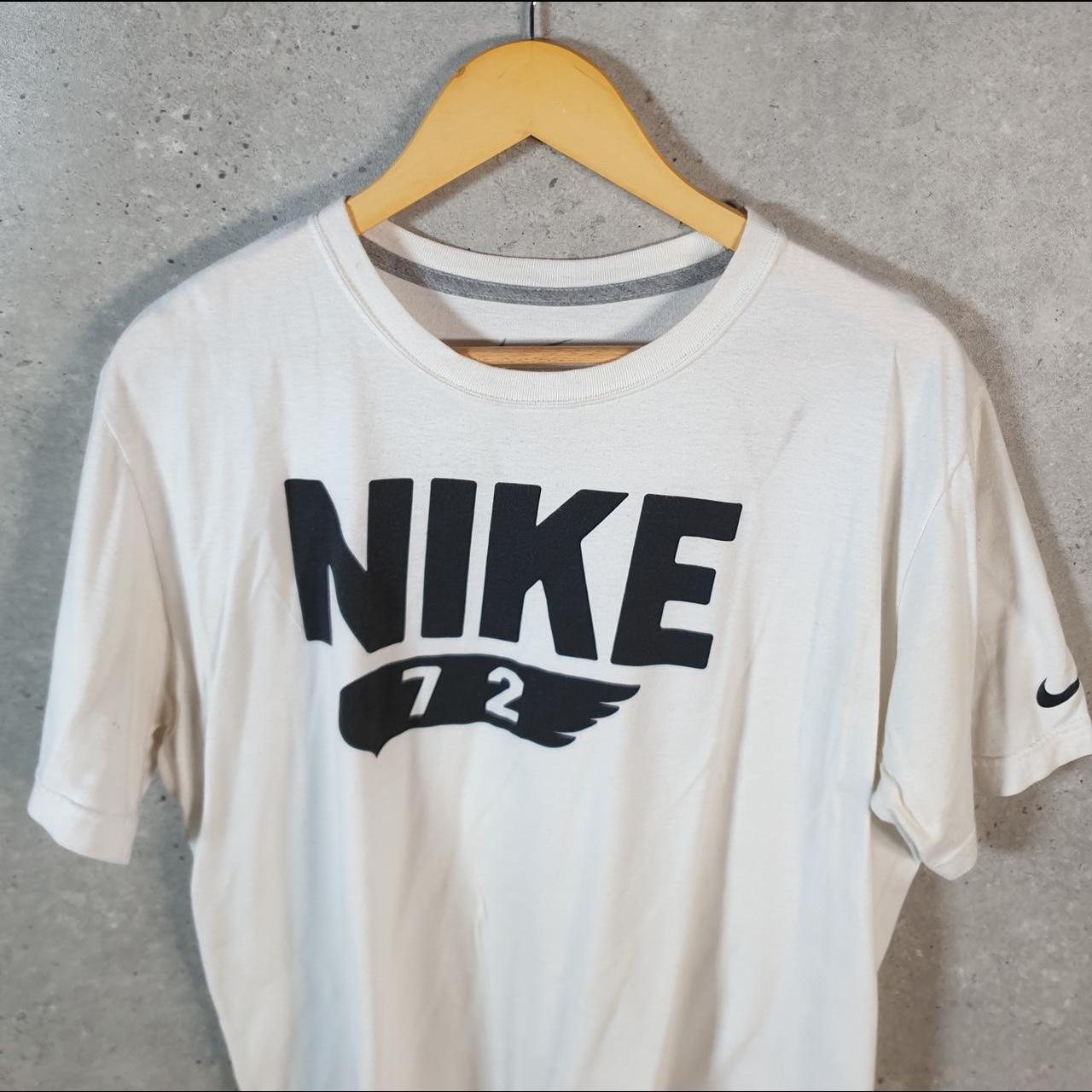 Vintage Nike Spellout T Shirt Shirt Men’s Large White Logo Swoosh Athletic C9597