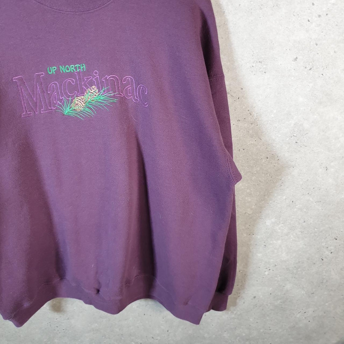 Vintage Lee Heavyweight Sweatshirt Men’s XL Purple USA Up North Mackinac Embroidered