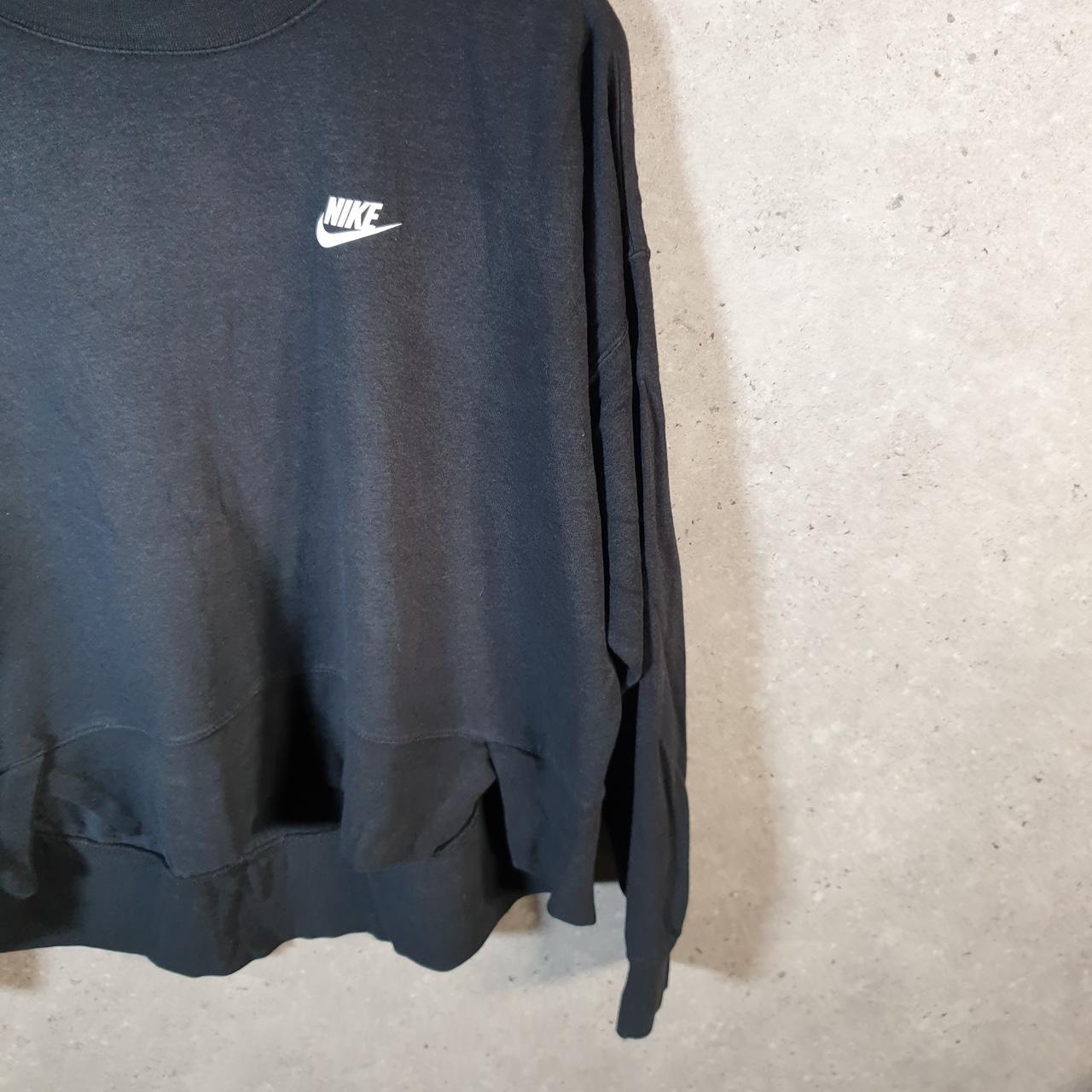 Vintage Nike Club Embroidered Sweatshirt Womens Medium Black Swoosh Y2K Pullover Logo