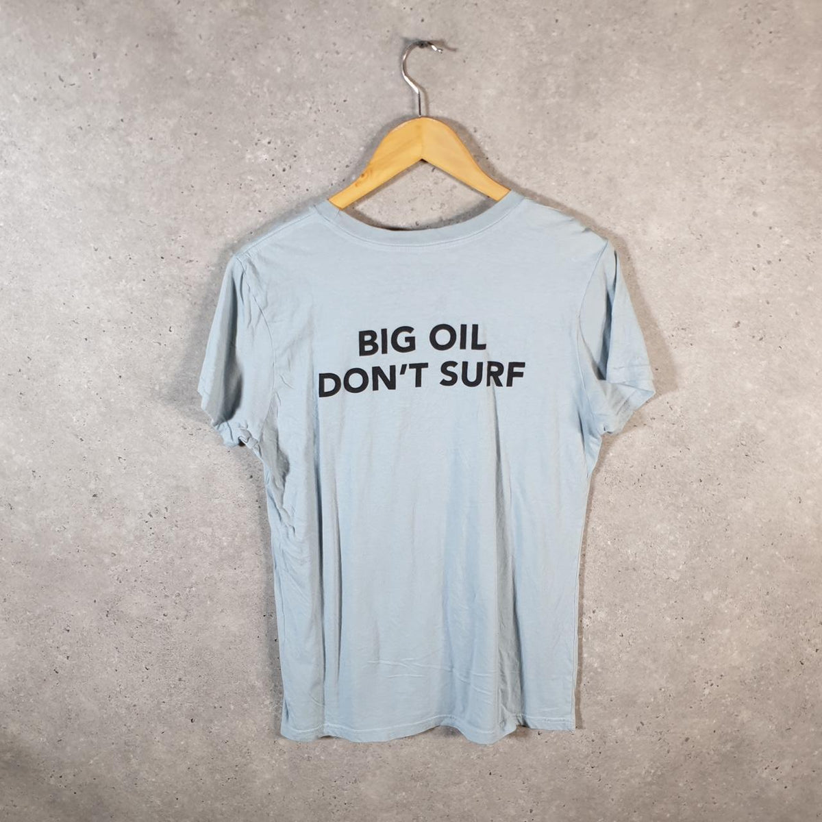 Vintage Patagonia Fish Surf Oil T Shirt Womens Large Blue Regular Fit Spellout Logo Big Fish Vintage