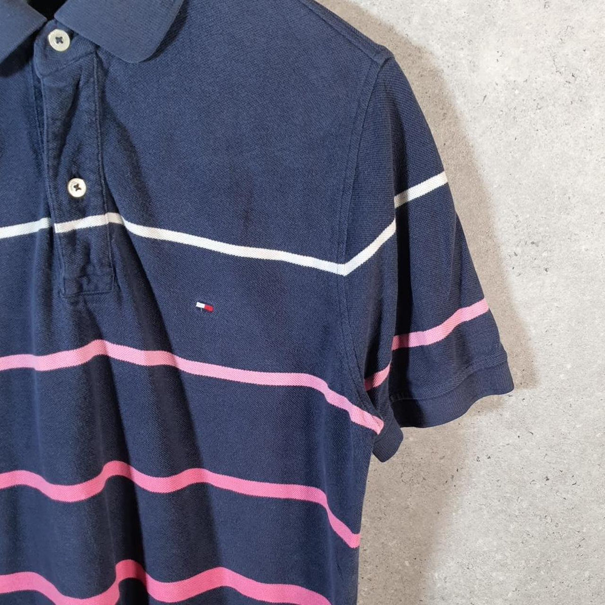 Vintage Tommy Hilfiger Polo Shirt Men’s Medium Navy Blue Striped Custom Fit Embroidered Logo