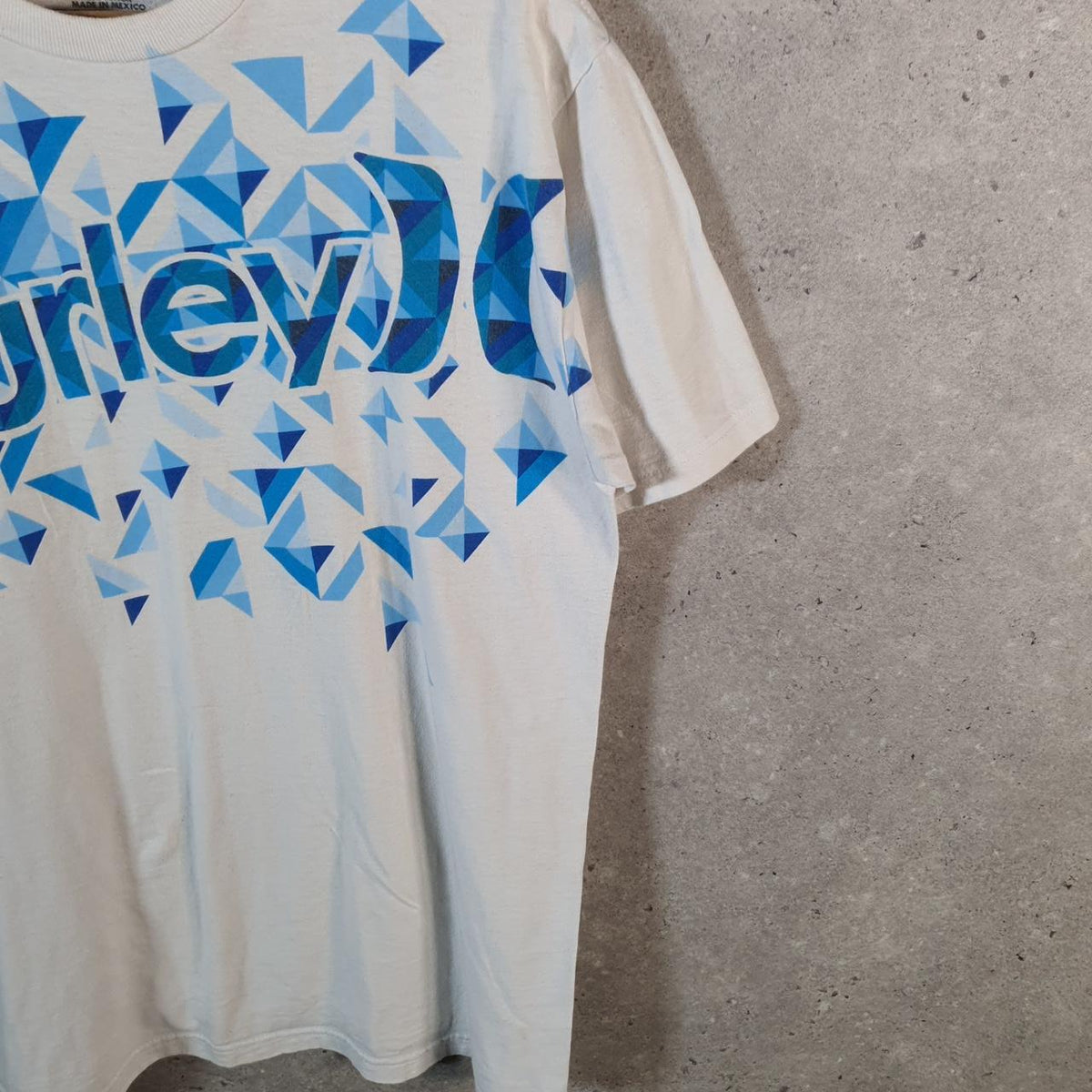 Vintage Hurley Graphic T Shirt Men’s White Medium Casual Sports Logo Athletic