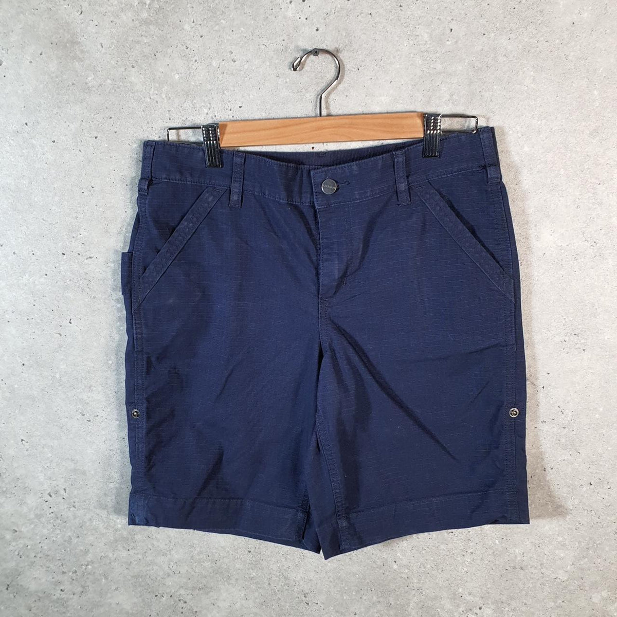 Vintage Carhartt Baggy Carpenter Shorts Jorts Cargo Womens W32 Navy Blue Relaxed Fit Workwear Big Fish Vintage