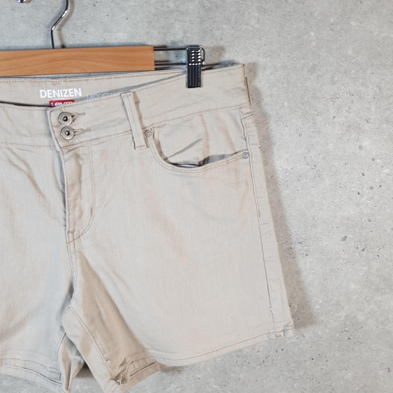 Vintage Levi’s Modern Shorts Jorts Cargo Womens W34 Beige Relaxed Cotton