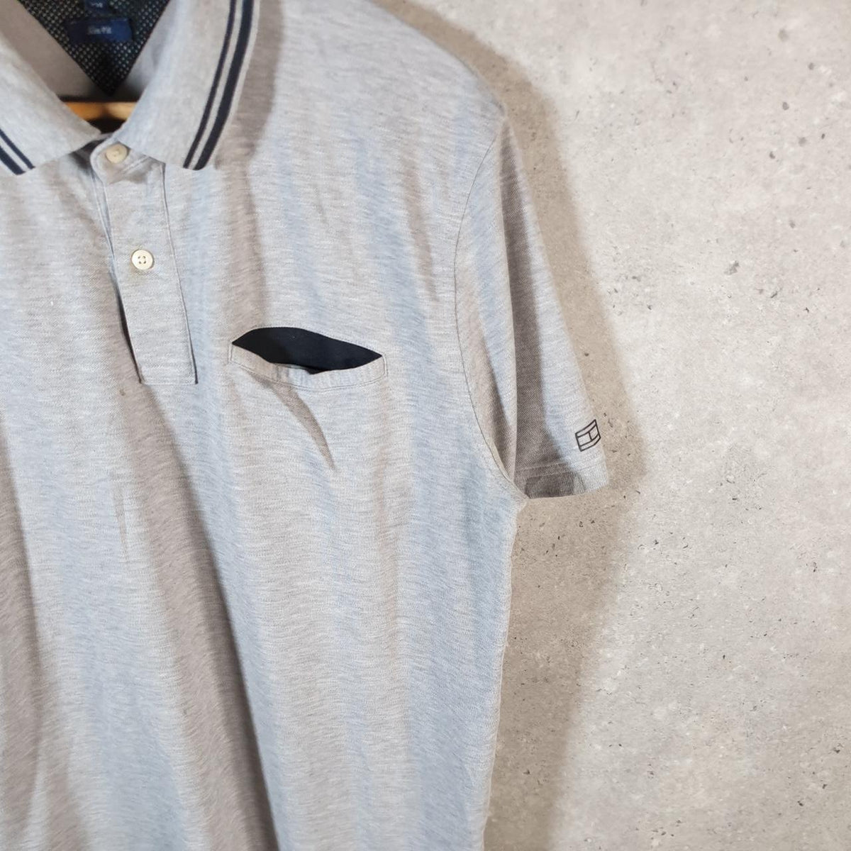 Vintage Tommy Hilfiger Polo Shirt Men’s 2XL Grey Slim Fit Embroidered Logo