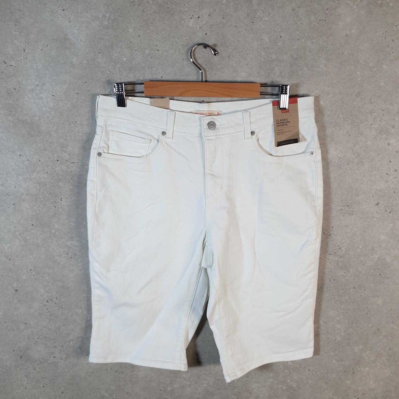 Vintage Levi’s Baggy Shorts Jorts Cargo Womens W31 White Relaxed Denim