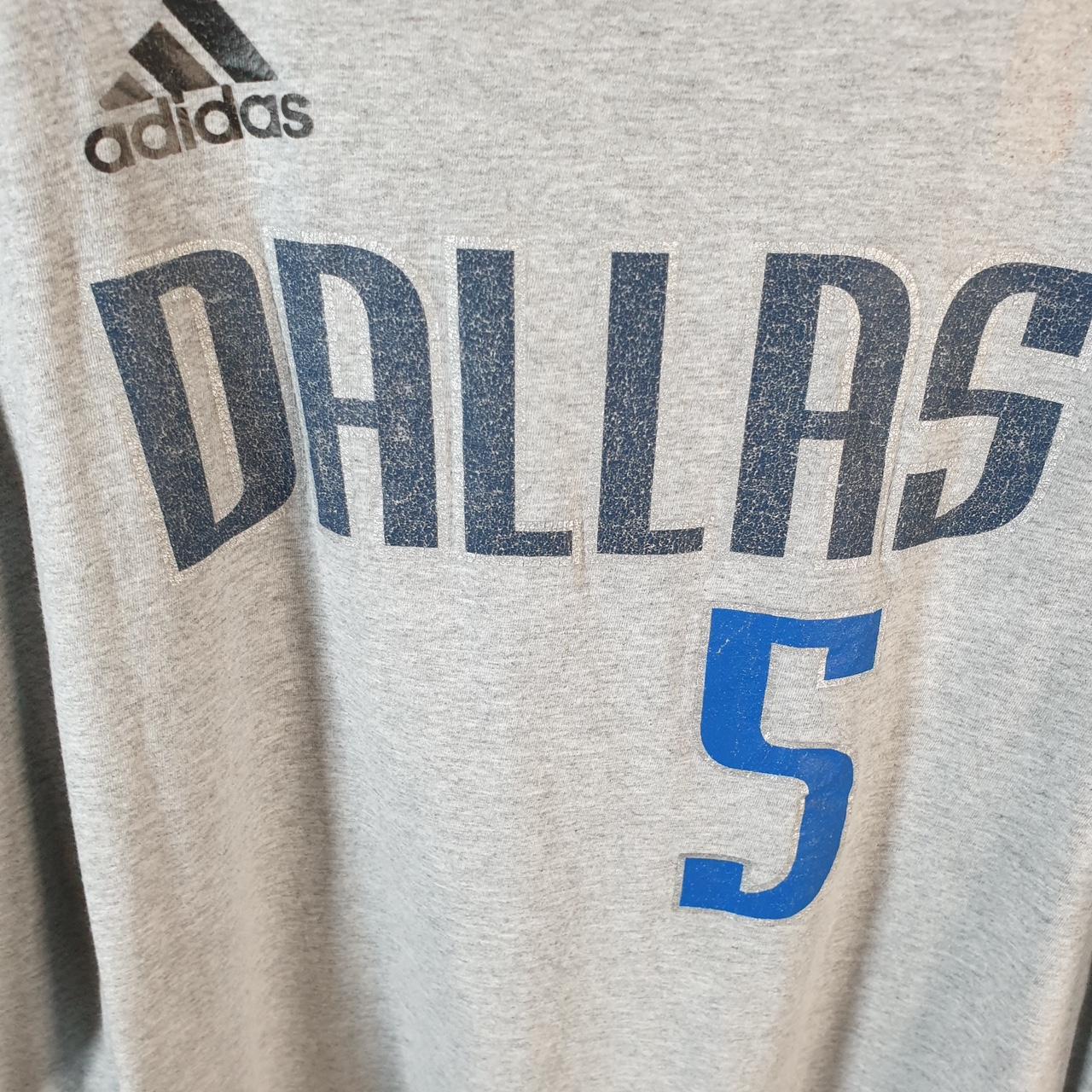 Vintage Adidas Dallas Barea 5 Go Tee T Shirt Shirt Men’s XL Grey Three Stripes Logo Athletic
