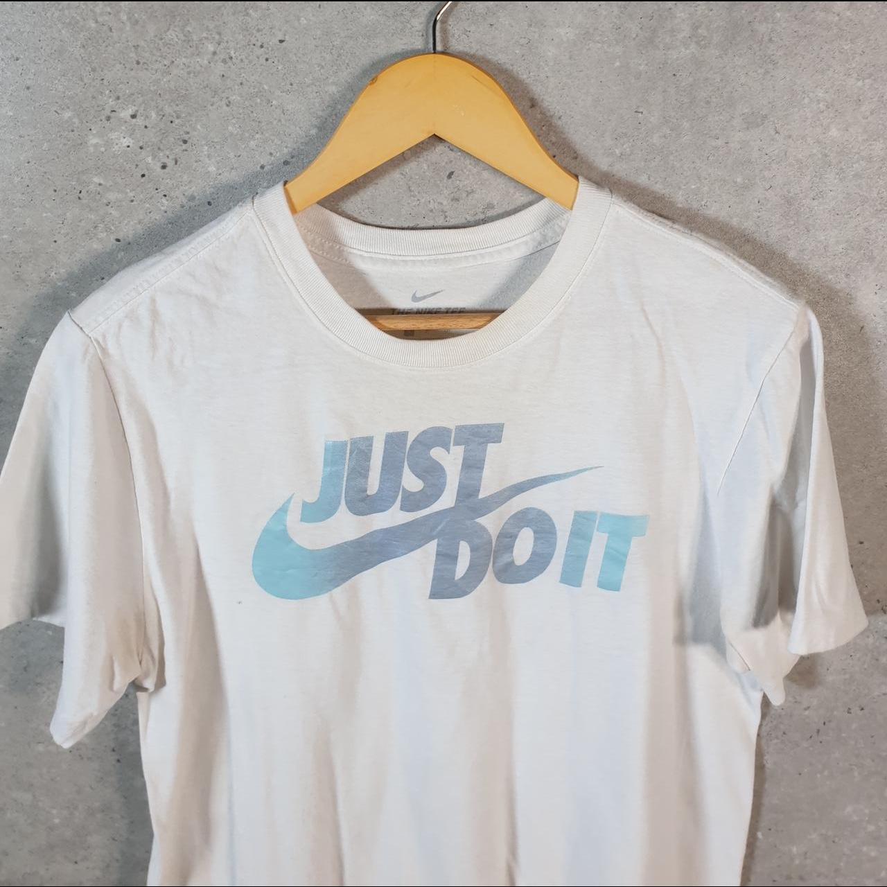 Vintage Nike Just Do It Spellout T Shirt Shirt Men’s Small White Logo Athletic C9610