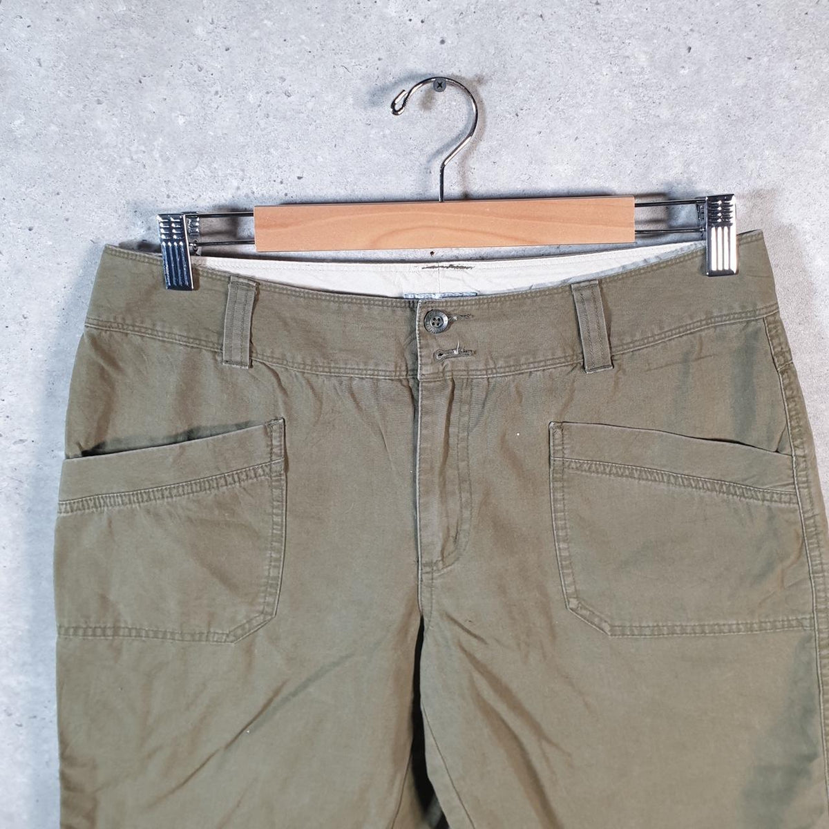 Vintage Columbia Cargo Shorts Womens UK10 Khaki Green Athletic Hiking