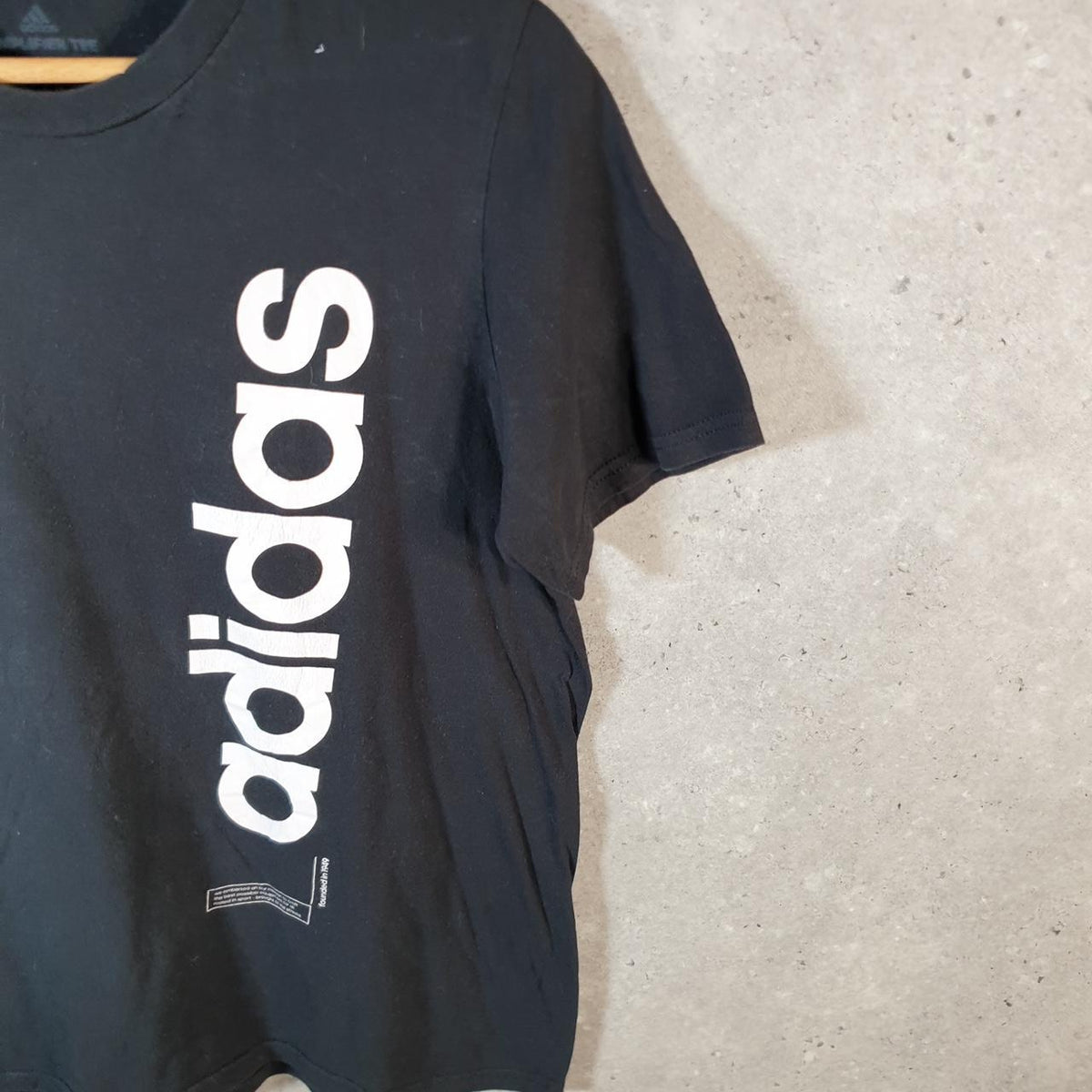 Vintage Adidas Amplifier T Shirt Men’s Small Black Three Stripes Logo Athletic