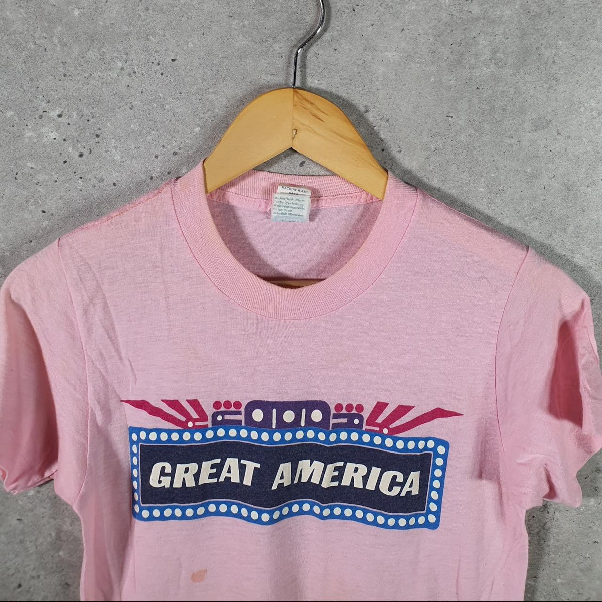 Vintage Ched Anvil Great America 90s USA Single Stitch T Shirt Men’s Small Pink