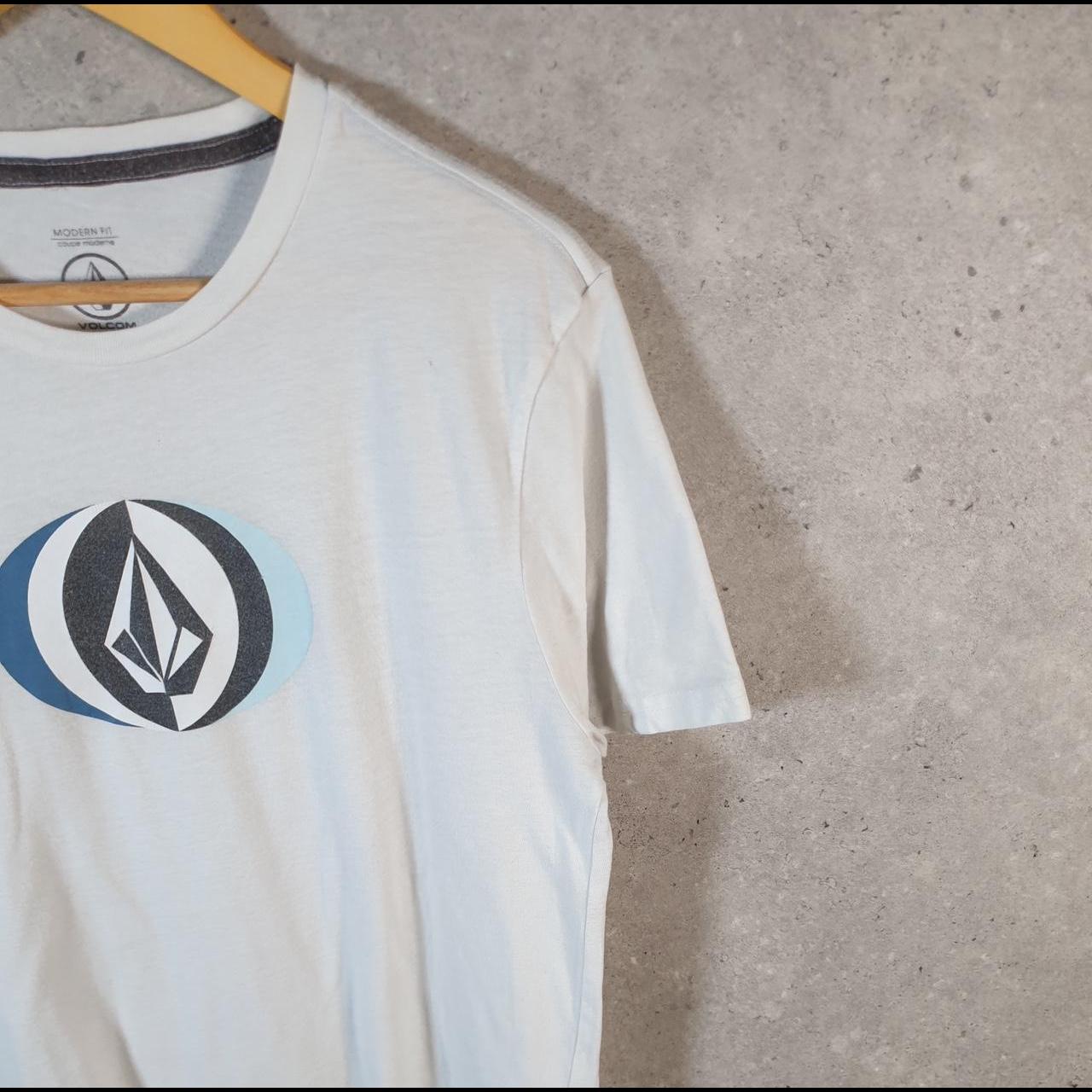 Vintage Volcom Y2K Spellout T Shirt Shirt Men’s Small White Logo Graphic