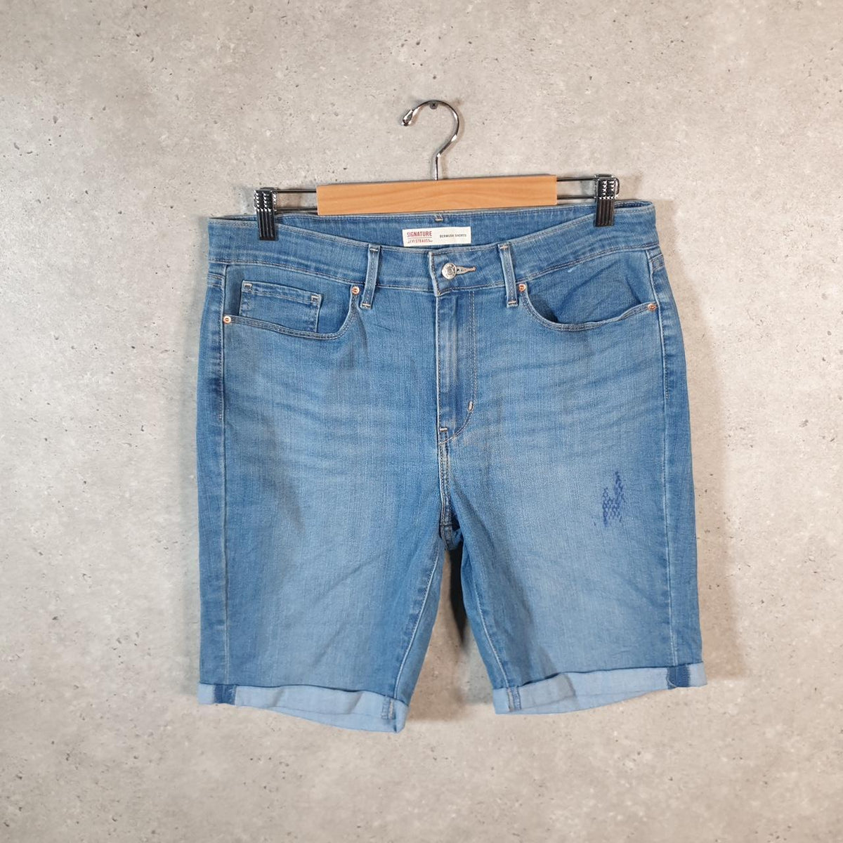 Vintage Levi’s Baggy Shorts Jorts Cargo Womens W31 Blue Relaxed Denim