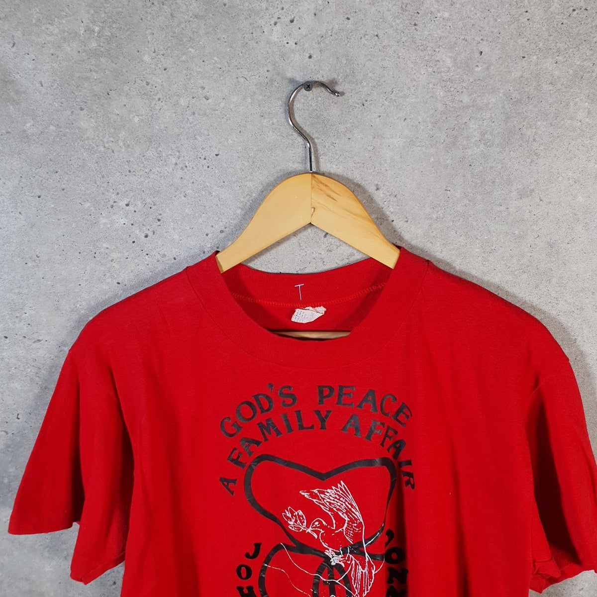 Vintage Gods Affair Best 90s USA Single Stitch T Shirt Men’s Small Red Big Fish Vintage