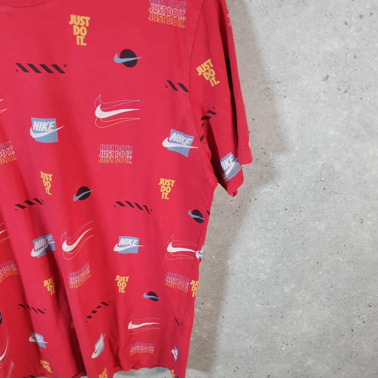 Vintage Nike Spellout T Shirt Men’s Medium Red All Over Print Logo Swoosh Athletic