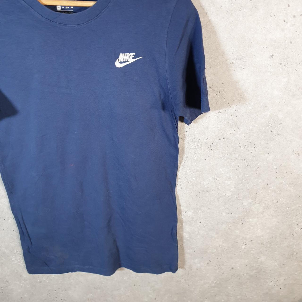 Vintage Nike Club T Shirt Men’s XS Navy Blue Single Swoosh Logo Athletic