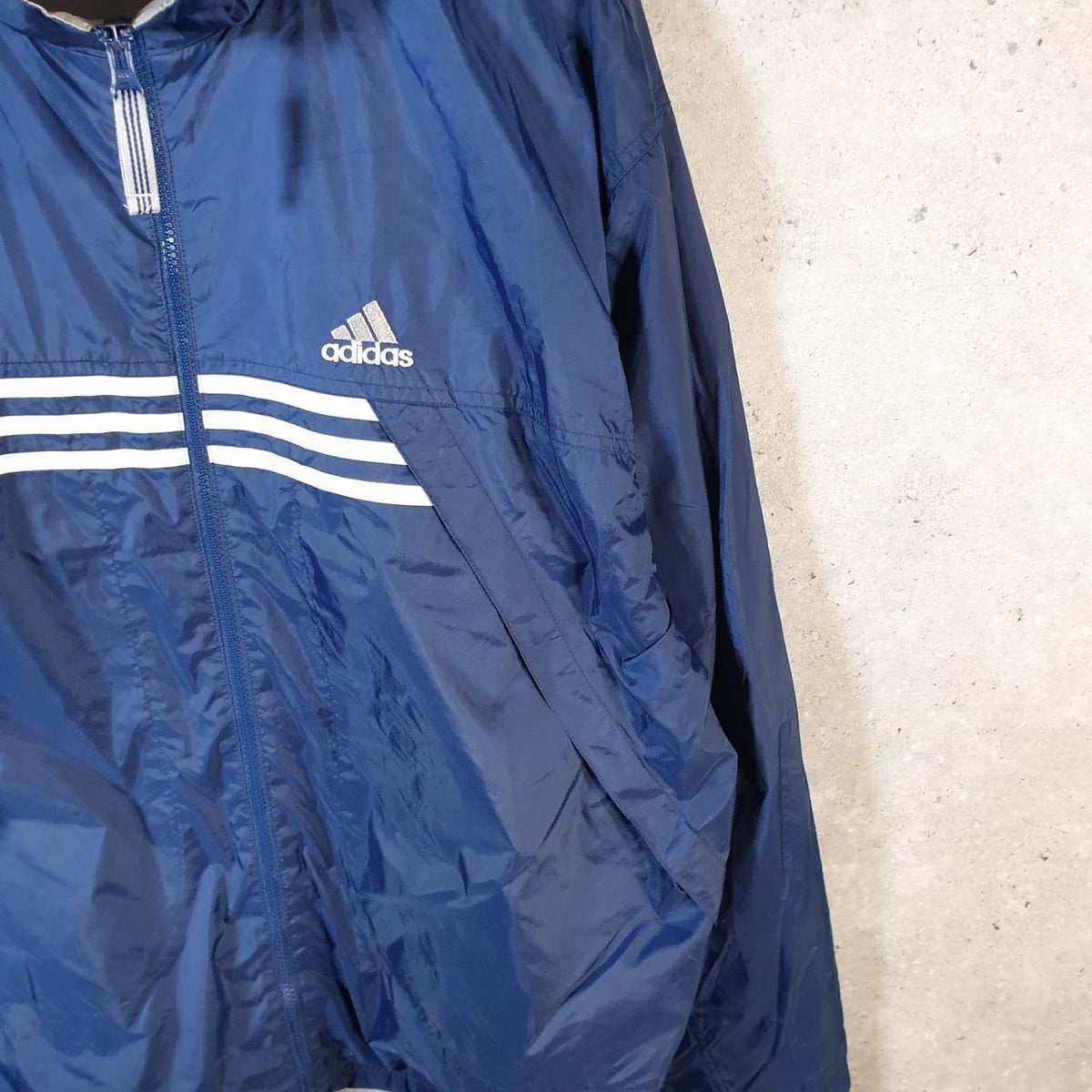 Vintage Adidas 90s Windbreaker Track Jacket Mens XL Navy Blue USA Three Stripes Full Zip