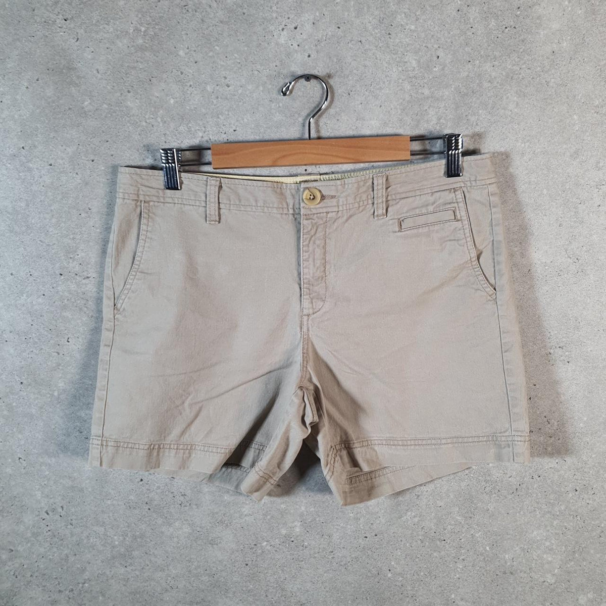 Vintage Dockers Chino Shorts Jorts Cargo Womens W34 Beige Baggy Cotton A4321