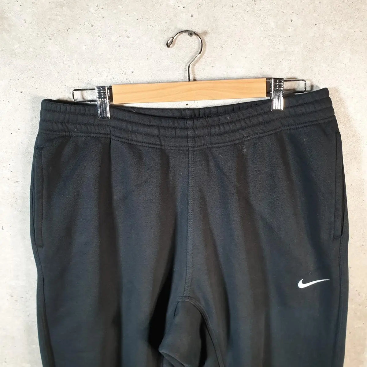 Vintage Nike Sweatpant Joggers Mens XL Black Embroidered Swoosh Sports Tracksuit - Big Fish Vintage