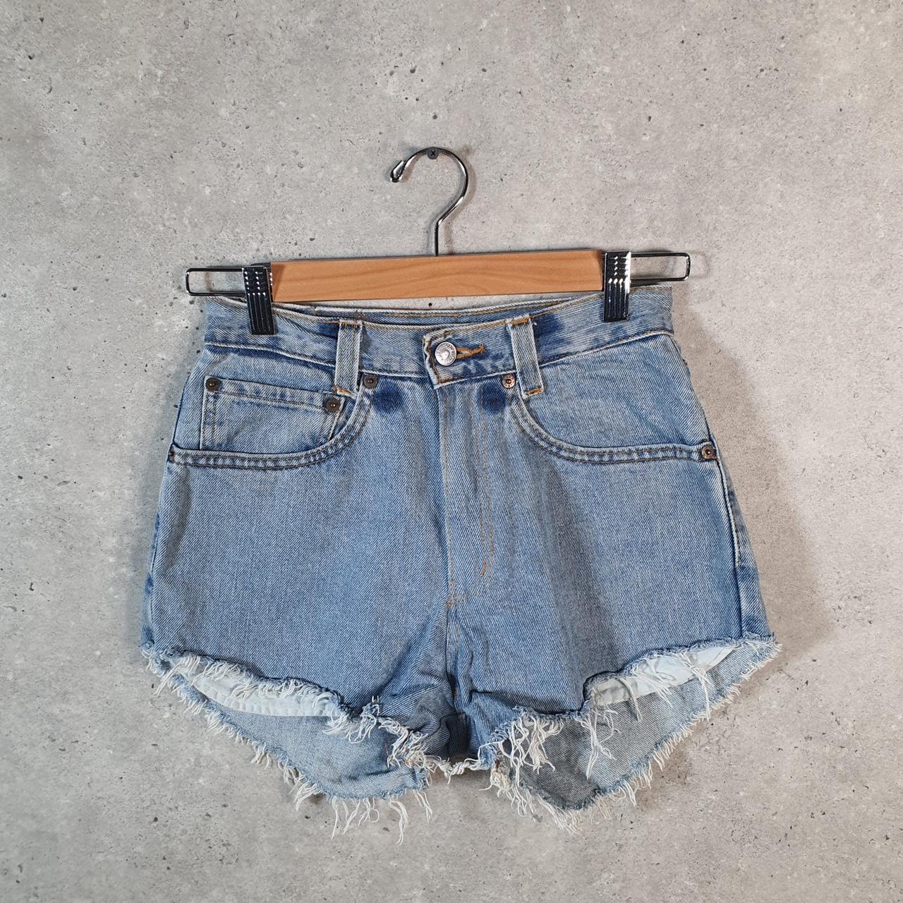 Vintage Levi’s 550 Cut Off Baggy Shorts Jorts Cargo Womens W26 Blue Relaxed Denim Big Fish Vintage