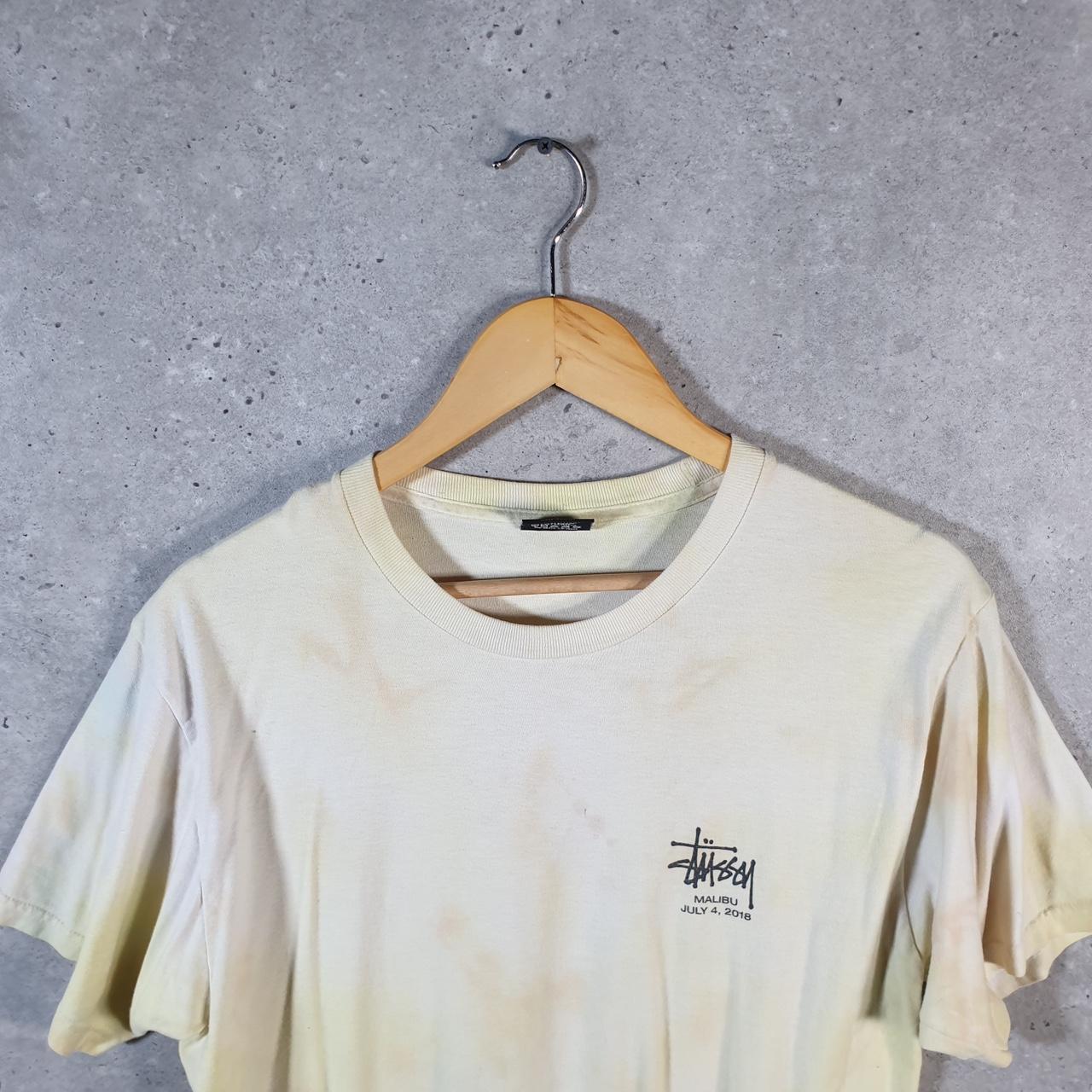 Vintage Stussy Malibu Printed T Shirt Men’s Medium Yellow Graphic Short Sleeve Big Fish Vintage