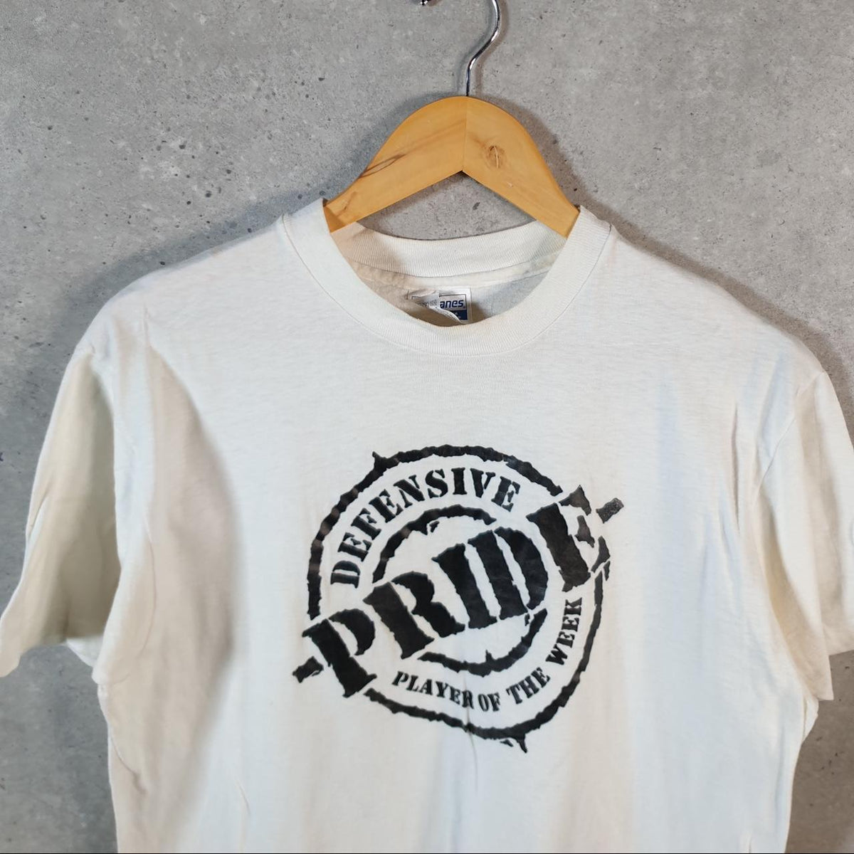 Vintage Hanes Defensive Pride 90s USA Single Stitch T Shirt Men’s Large White C8062