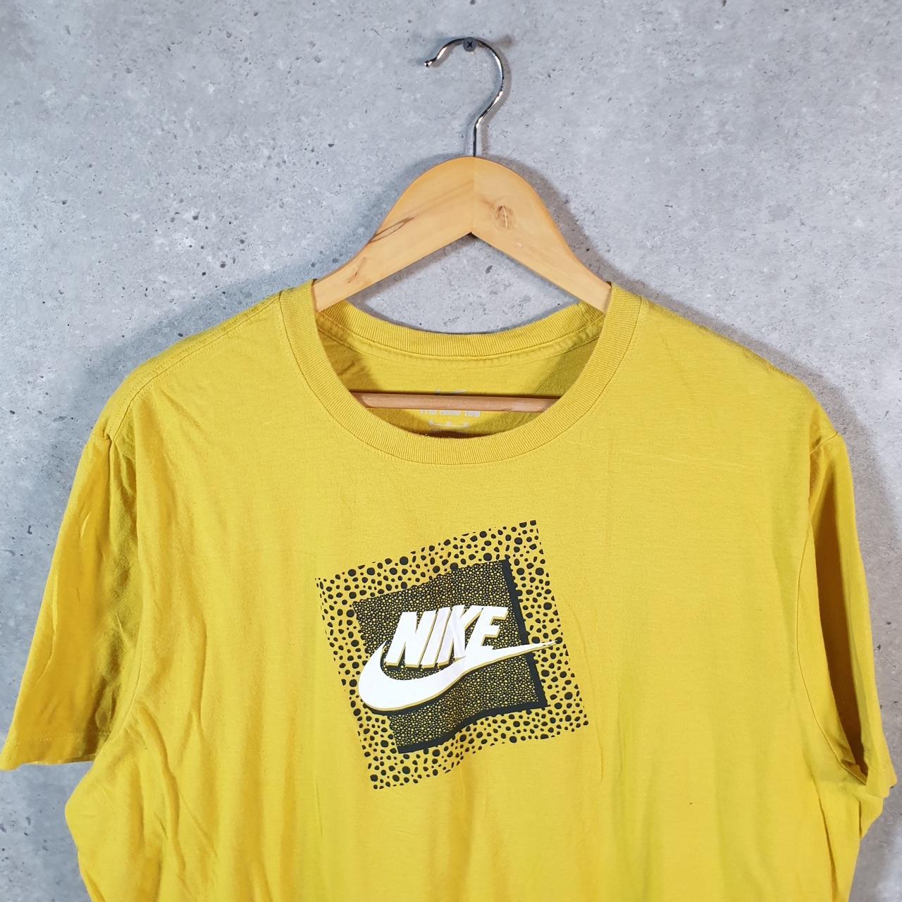 Vintage Nike T Shirt Men’s XL Yellow Printed Single Swoosh Logo Athletic C8263
