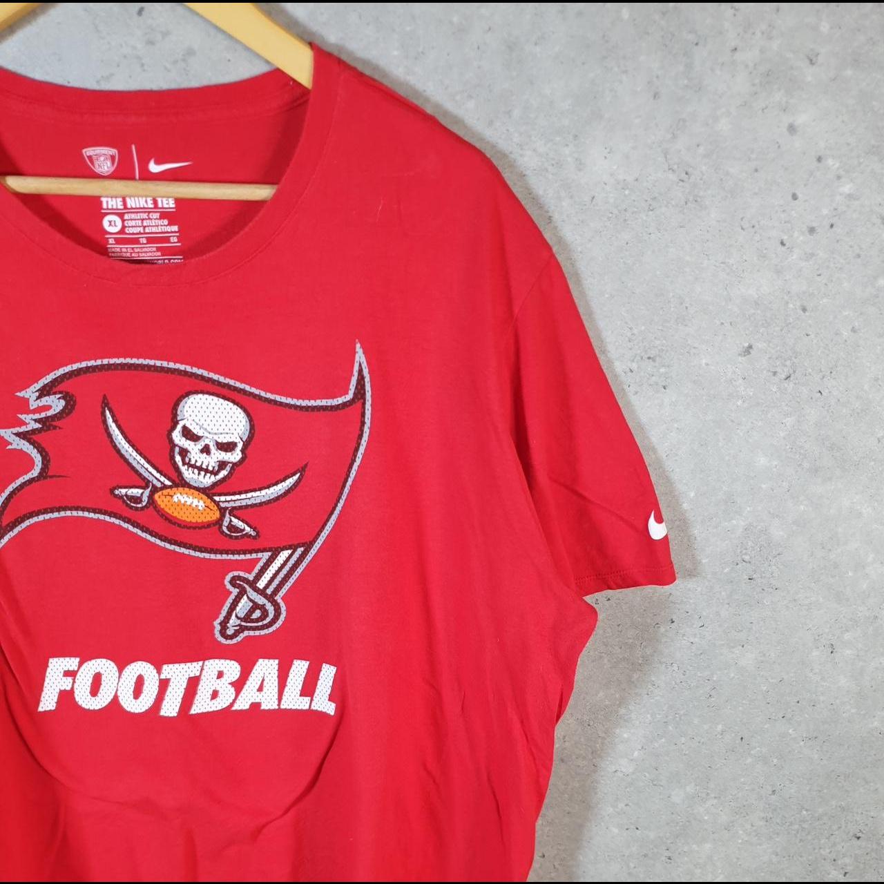 Vintage Nike NFL Tampa Bay Buccaneers T Shirt Men’s XL Red Logo Printed Swoosh Athletic