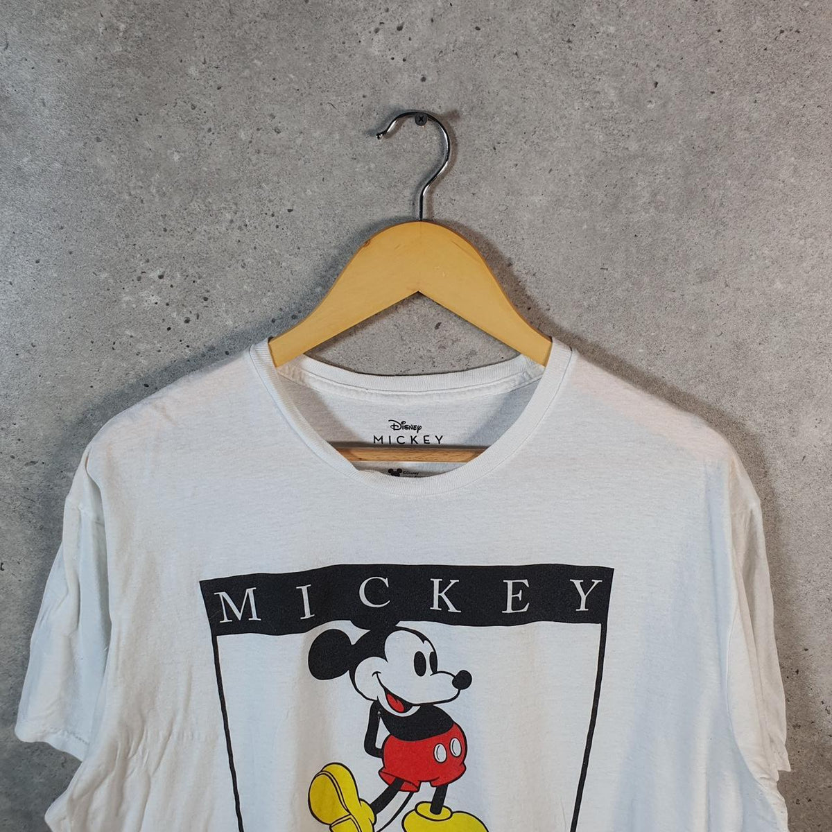 Vintage Disney Land Mickey Mouse T Shirt Shirt Men’s  XL White Graphic Cartoon C9859