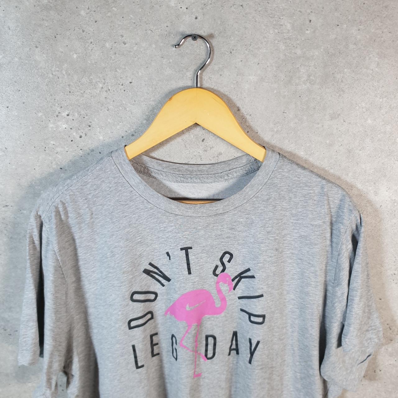 Vintage Nike Dri Fit Dont Skip Leg Day T Shirt Men’s Large Grey Logo Swoosh Athletic C9773