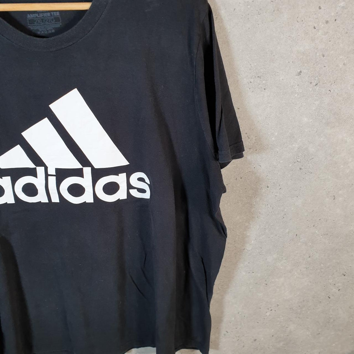 Vintage Adidas Amplifier T Shirt Men’s 2XL Black Three Stripes Logo Athletic