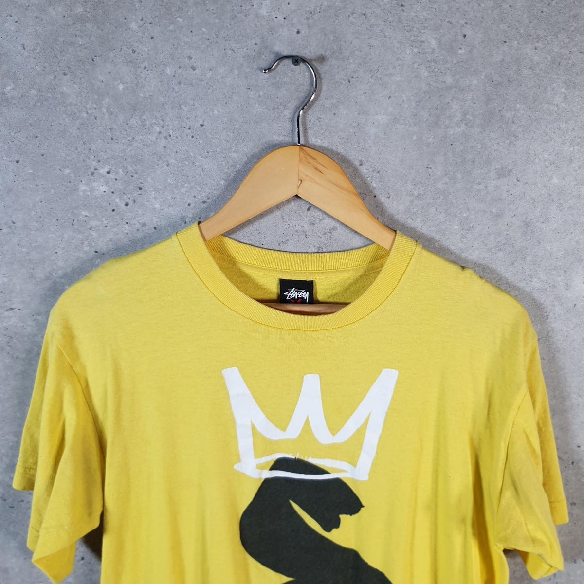 Vintage Stussy Spellout Printed T Shirt Men’s Medium Yellow Graphic Short Sleeve Big Fish Vintage
