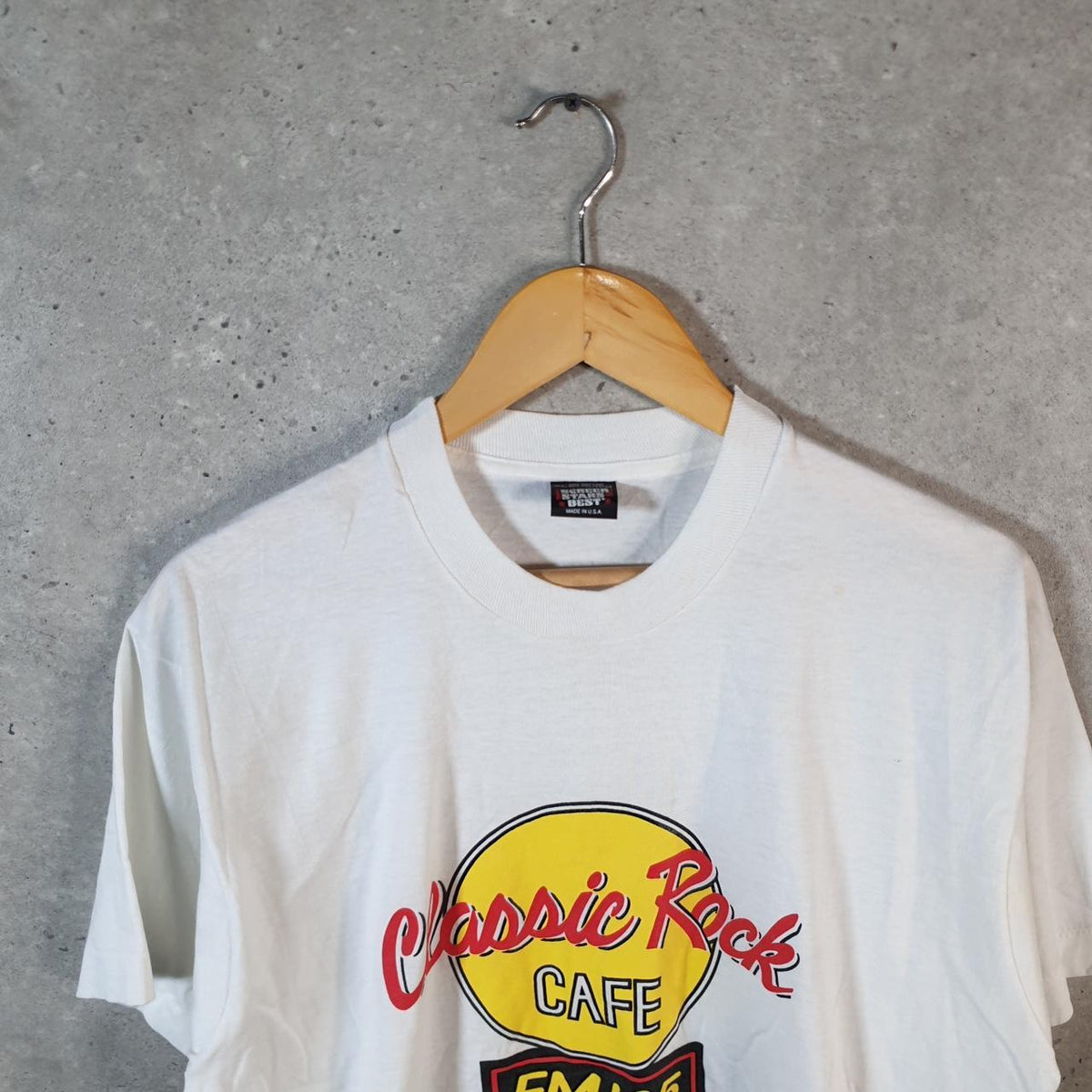 Vintage Screen Stars Best Classic Rock Cafe Charleston USA Single Stitch T Shirt Men’s XL White Big Fish Vintage