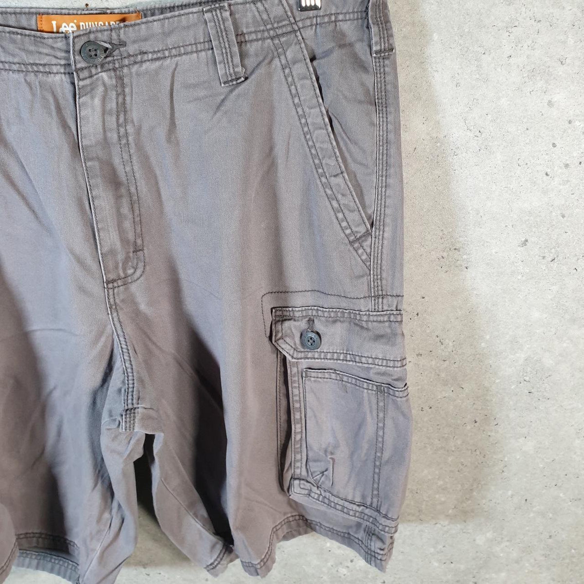 Vintage Lee Chino Shorts Jorts Cargo Mens W36 Grey Baggy Cotton