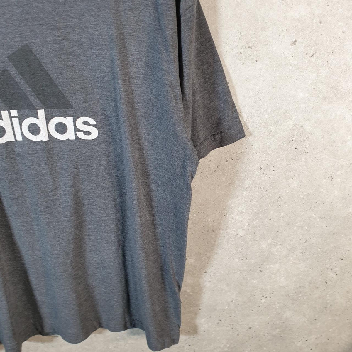 Vintage Adidas Spellout T Shirt Men’s XL Grey Three Stripes Athletic Logo