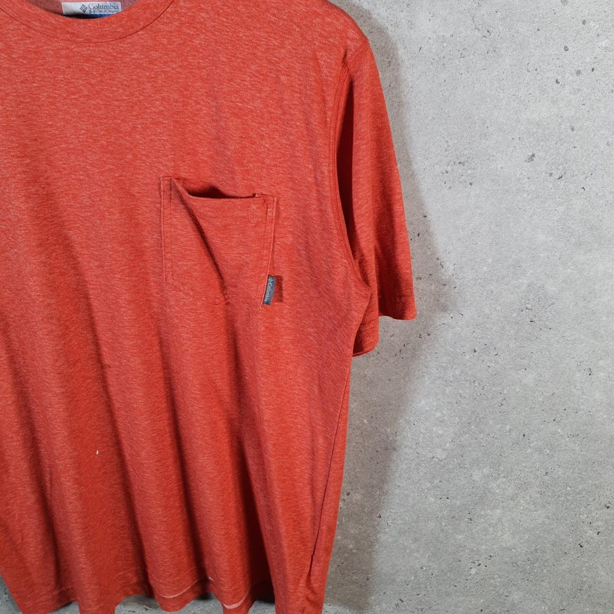 Vintage Columbia Performance Fishing Gear T Shirt Shirt Men’s Medium Pink Logo Athletic