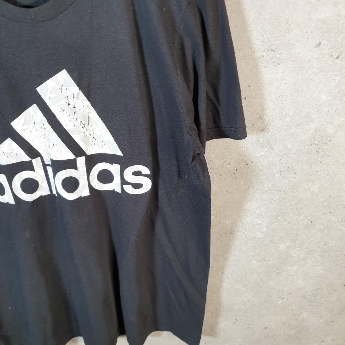 Vintage Adidas Go To Performance Tee T Shirt Men’s Large Black Three Stripes Logo Athletic