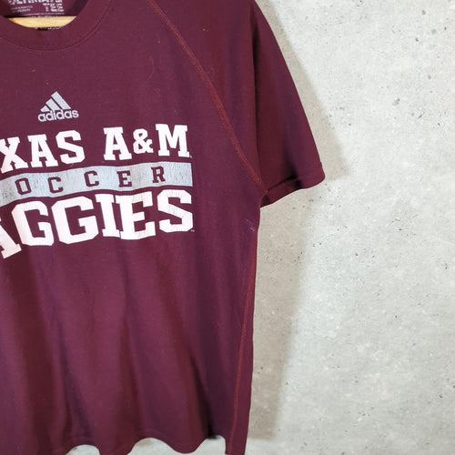 Vintage Adidas Ultimate Texas Aggies T Shirt Men’s Medium Burgundy Three Stripes Logo Athletic