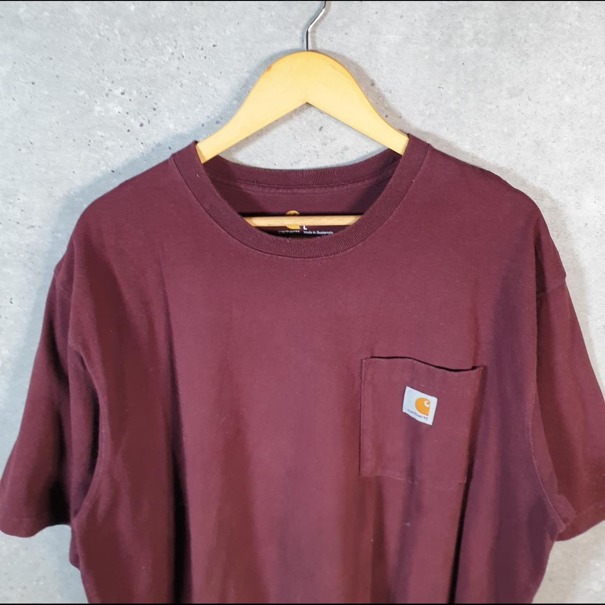Vintage Carhartt Pocket T Shirt Men’s Large Burgundy Red Workwear Chore Utility Original Fit C9348