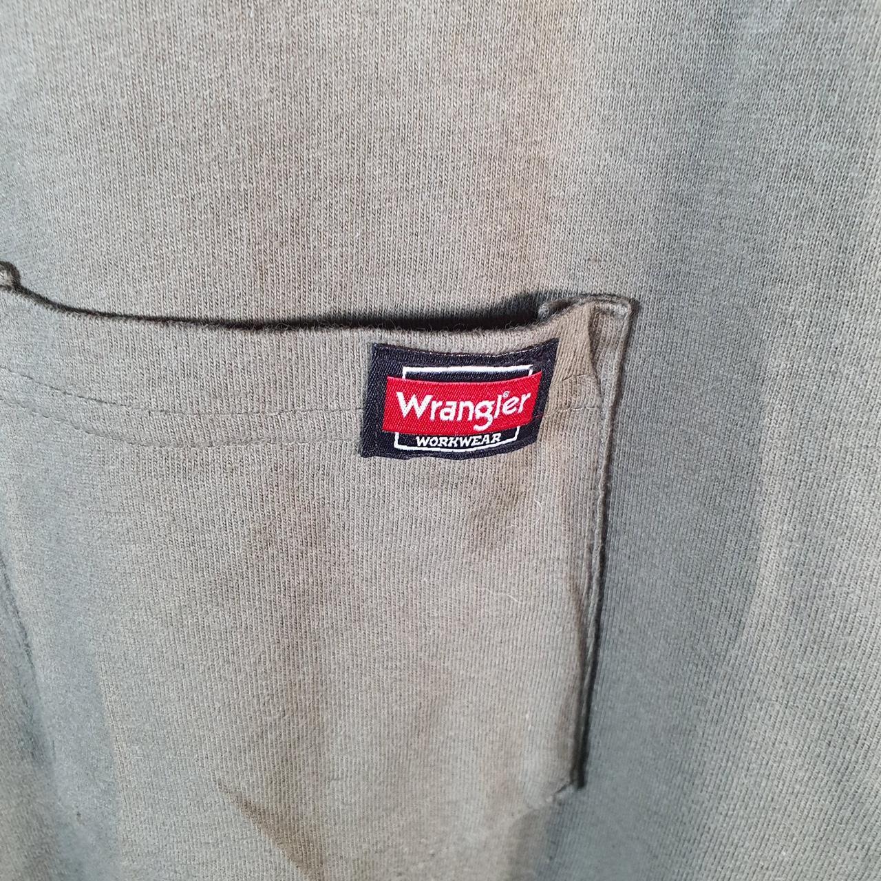 Vintage Wrangler Workwear T Shirt Men’s 2XL Khaki Green Logo Athletic Casual