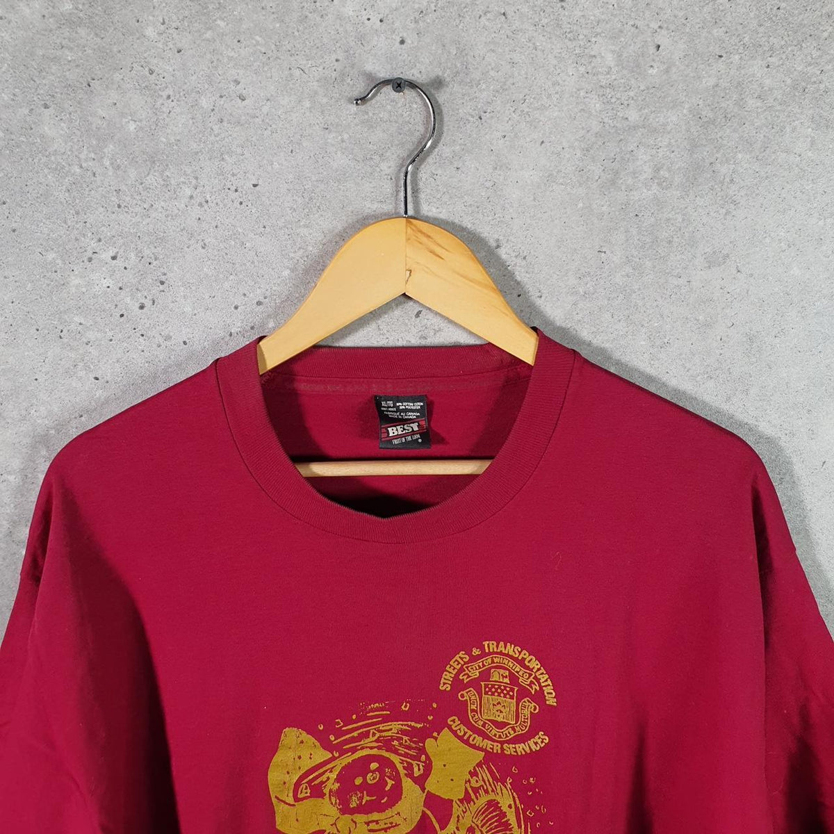 Vintage Fruit of the Loom Winnipeg Winter 1996 Single Stitch T Shirt Men’s XL Red Big Fish Vintage