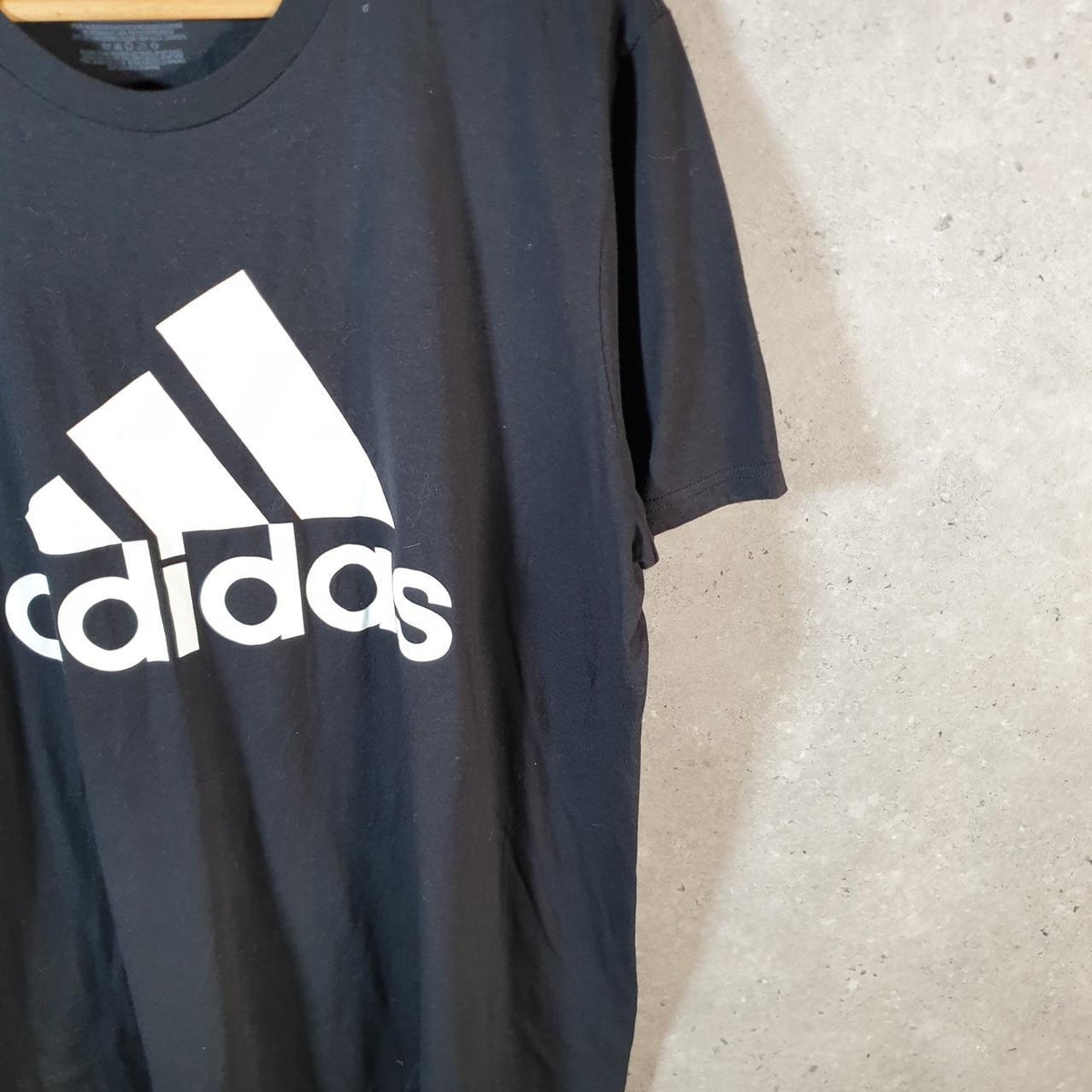 Vintage Adidas Go Tee Performance T Shirt Shirt Men’s XL Black Three Stripes Logo Athletic