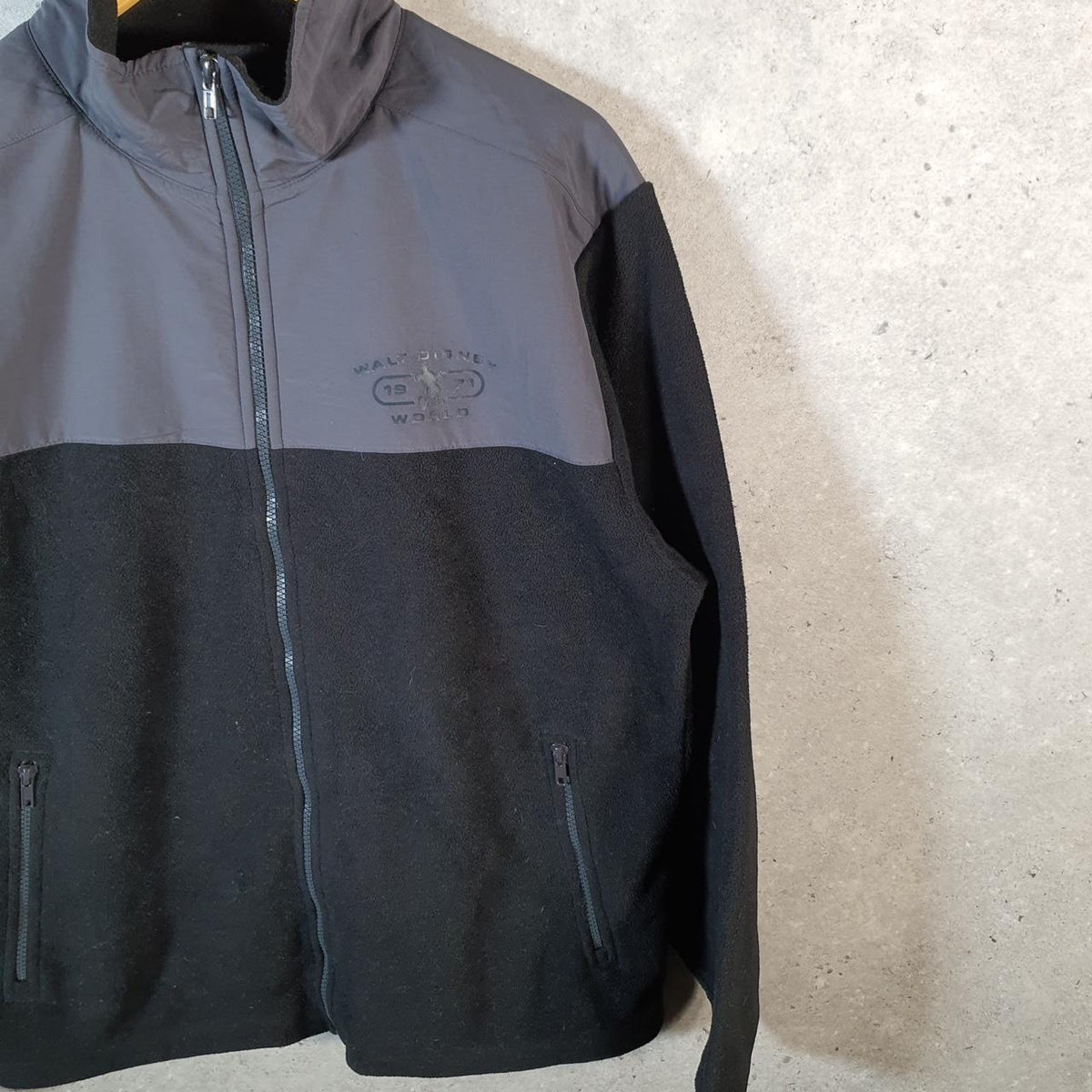 Vintage Disney Mickey Mouse Full Zip Fleece Sweatshirt Mens Medium Black Logo Winter
