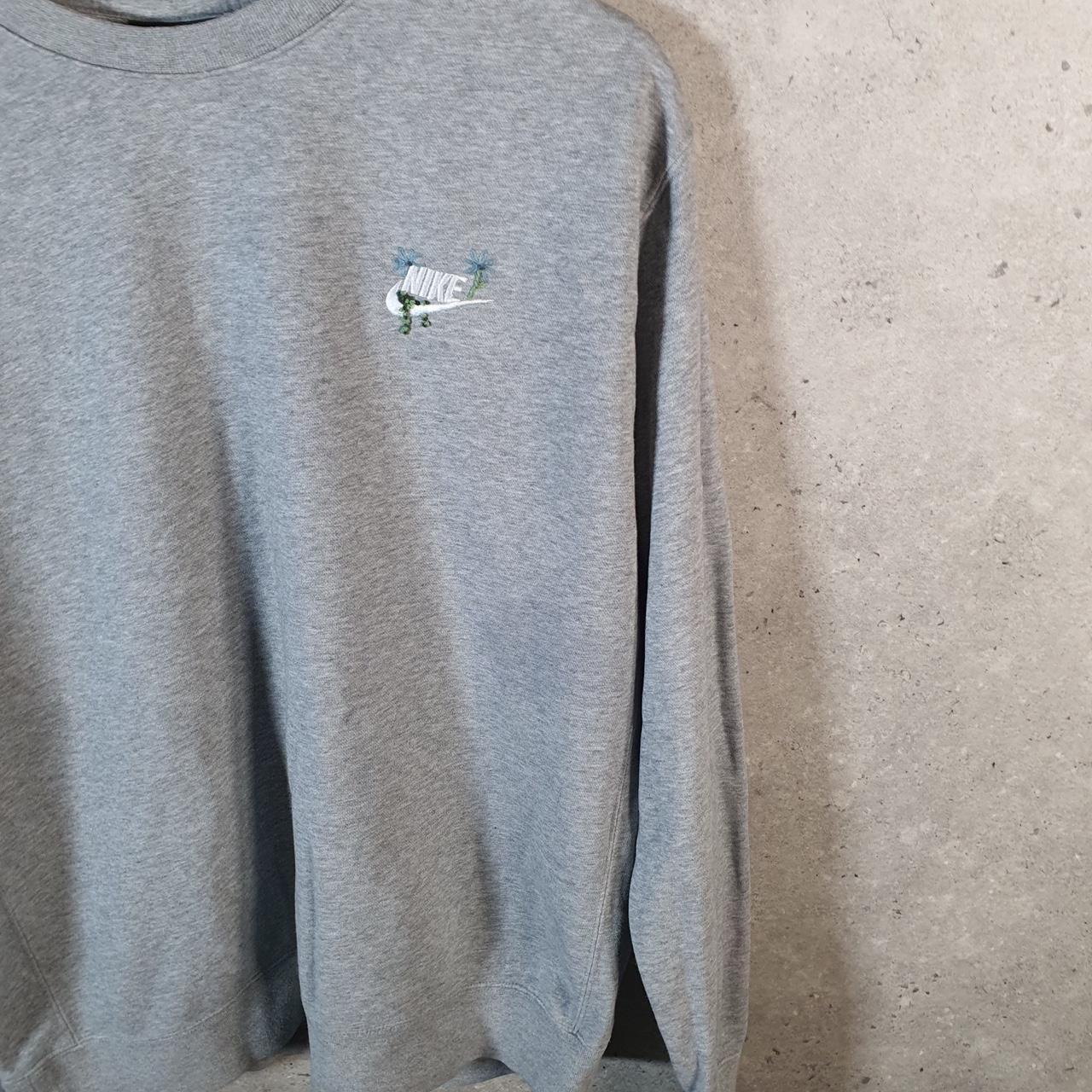 Vintage Nike Club Embroidered Sweatshirt Men’s Medium Grey Swoosh Y2K Pullover