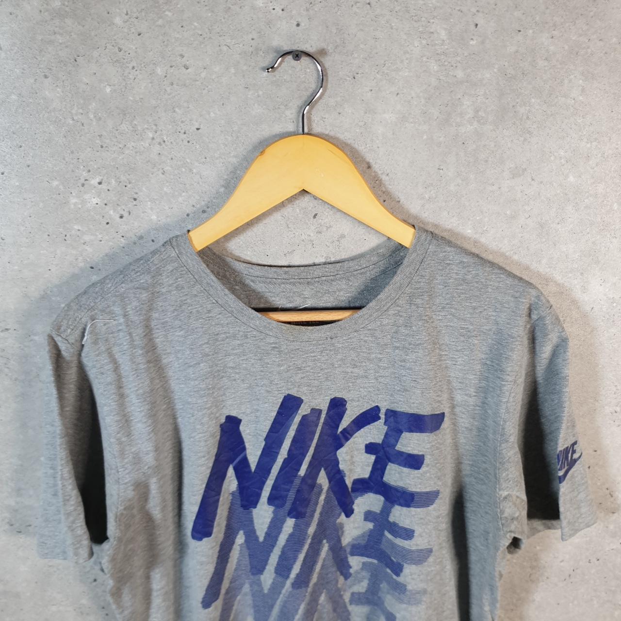 Vintage Nike Spellout Club T Shirt Men’s Medium Grey Logo Swoosh Athletic C9960