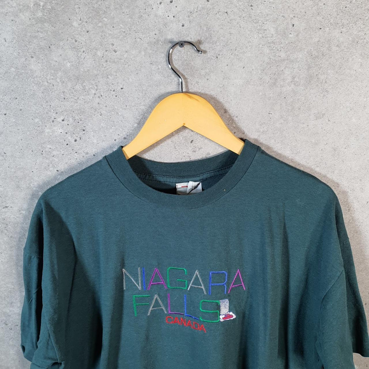 Vintage WorldPro Niagara Falls Canada Embroidered 90s USA Single Stitch T Shirt Men’s Medium Green